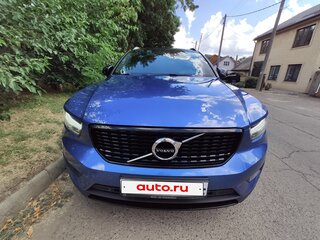 2021 Volvo XC40 I, синий, 3990000 рублей, вид 2