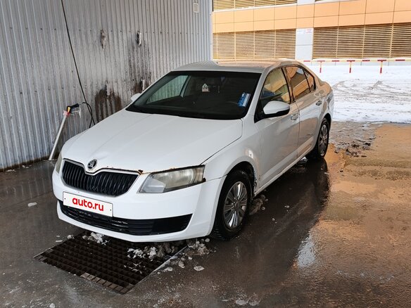 2015 Skoda Octavia III (A7), белый, 530000 рублей