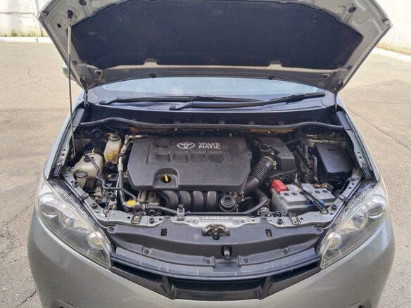 2010 Toyota Wish II, серый, 1400000 рублей - вид 9