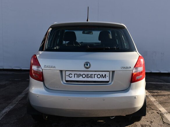 2013 Skoda Fabia II Рестайлинг, жёлтый - вид 5