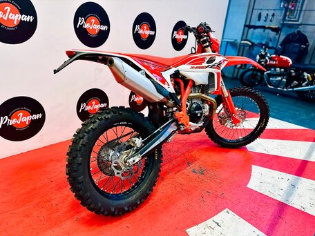 2025 Beta RR 4T 350/390/430/480 RC, красный, 700000 рублей, вид 3