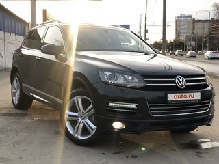 2012 Volkswagen Touareg II, чёрный, 2150000 рублей, вид 2