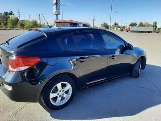 2012 Chevrolet Cruze I, чёрный, 680000 рублей, вид 3