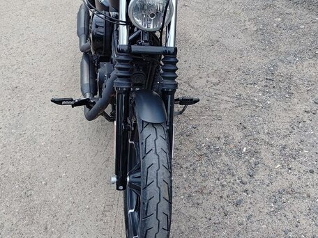 2017 Harley-Davidson Sportster 883, чёрный, 940000 рублей, вид 5
