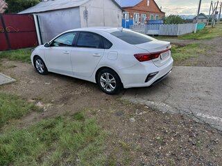 2019 Kia Cerato IV, белый, 1800000 рублей, вид 3