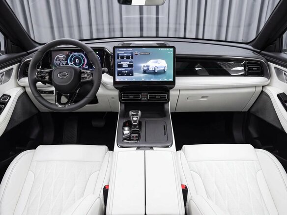 2026 GAC GS8 II, пурпурный, 4949000 рублей - вид 3