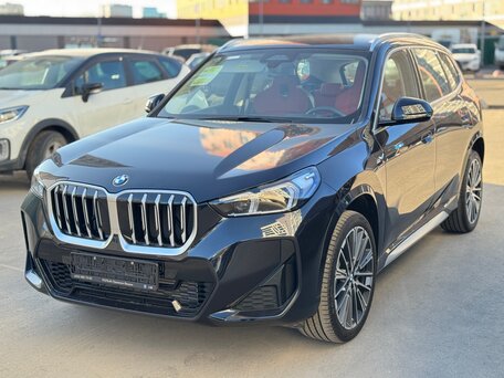 2026 BMW X1 Long 25Li xDrive III (U11/U12), чёрный, 5150000 рублей, вид 3