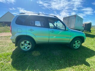 2011 Chevrolet Niva I Рестайлинг, серебристый, 510000 рублей, вид 2