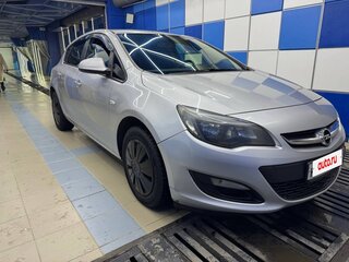 2014 Opel Astra J Рестайлинг, серебристый, 630000 рублей, вид 4