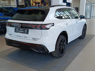 2025 Volkswagen Tiguan L Pro III (China Market), белый, 5250000 рублей, вид 4