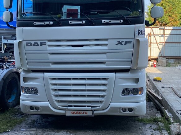 2009 DAF XF 105, белый, 5000000 рублей - вид 1