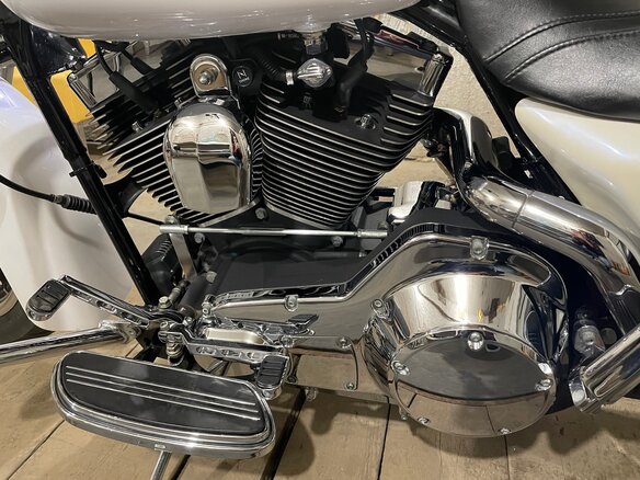 2005 Harley-Davidson Road King, белый - вид 9