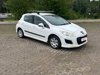 2011 Peugeot 308 I Рестайлинг, белый, 400000 рублей, вид 3