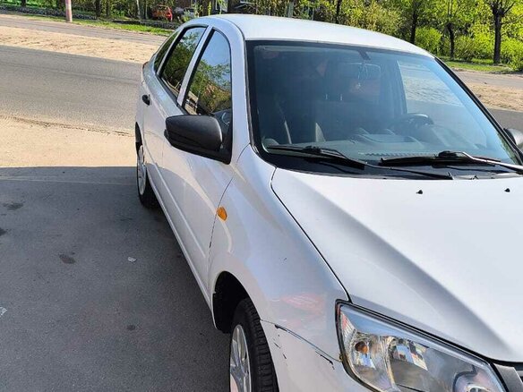 2015 Lada (ВАЗ) Granta I, белый, 585000 рублей - вид 1