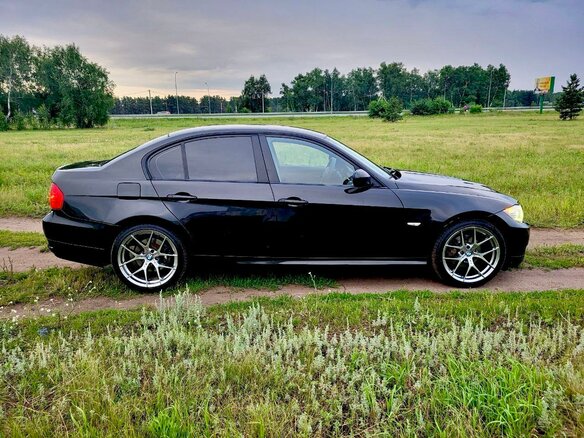 2011 BMW 3 серии 318i V (E90/E91/E92/E93) Рестайлинг, чёрный, 1050000 рублей - вид 2