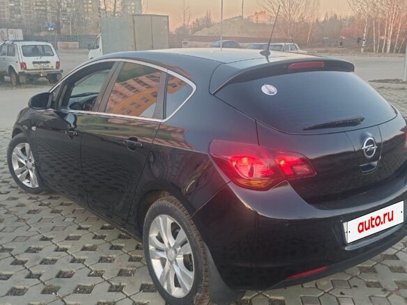 2012 Opel Astra J Рестайлинг, чёрный, 900000 рублей - вид 5