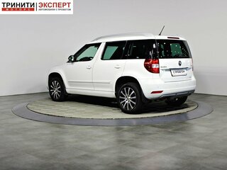 2016 Skoda Yeti I Рестайлинг, белый, 1198000 рублей, вид 4