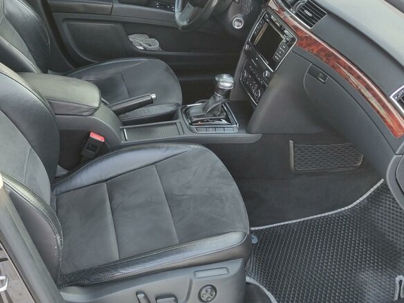 2012 Skoda Superb II, коричневый - вид 14