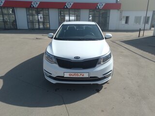 2015 Kia Rio III Рестайлинг, белый, 799999 рублей, вид 2
