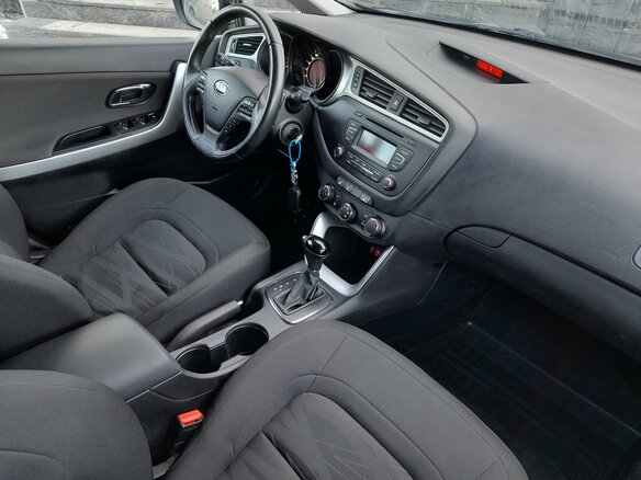 2018 Kia Ceed II Рестайлинг, чёрный - вид 4