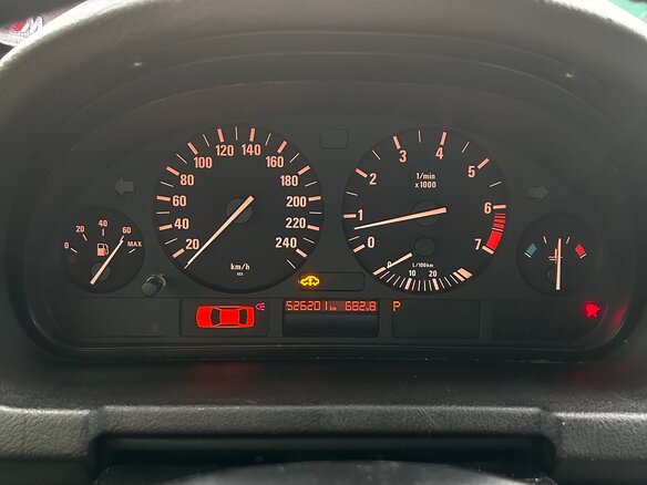 2001 BMW X5 3.0i I (E53), серебристый, 650000 рублей - вид 8