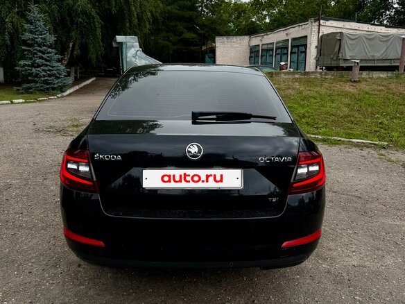 2013 Skoda Octavia III (A7), чёрный, 1000000 рублей - вид 4