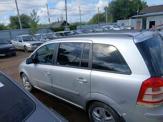 2012 Opel Zafira B Рестайлинг, серебристый, 589000 рублей, вид 4