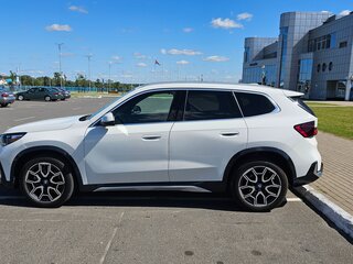 2023 BMW X1 28i xDrive III (U11/U12), белый, 3000000 рублей, вид 5