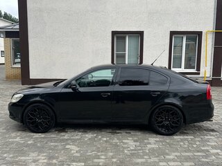 2010 Skoda Octavia DSG7 II (A5) Рестайлинг, чёрный, 900000 рублей, вид 5
