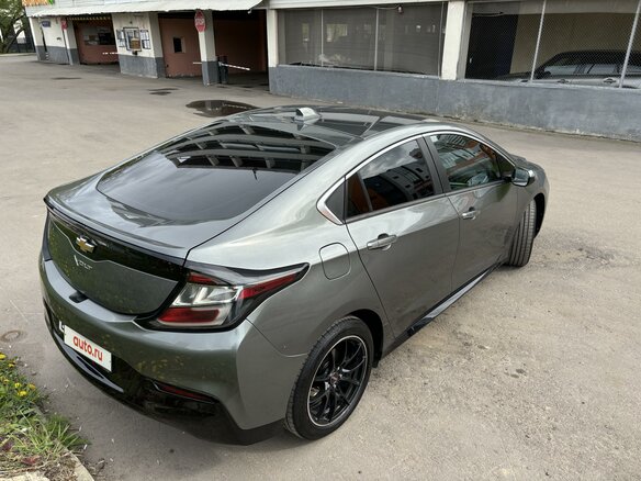 2017 Chevrolet Volt II, серый, 1900000 рублей - вид 7