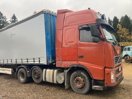 2003 Volvo FH, красный, 1500000 рублей, вид 5