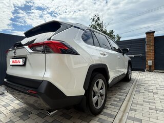 2021 Toyota RAV4 V (XA50), белый, 3915000 рублей, вид 5