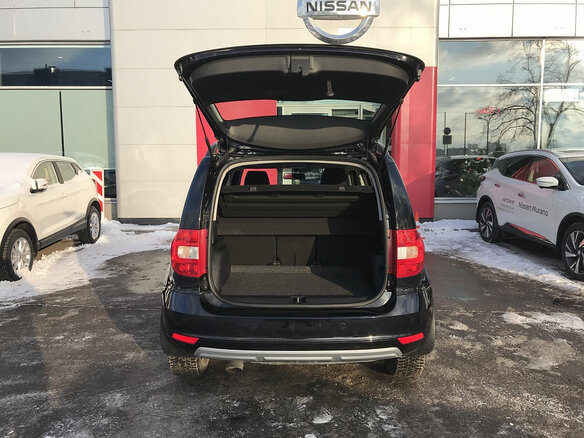 2017 Skoda Yeti I Рестайлинг, чёрный - вид 13