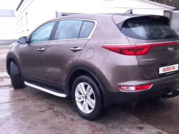 2017 Kia Sportage IV, коричневый, 2400000 рублей - вид 5