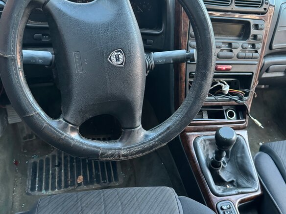 1998 Lancia Kappa, синий - вид 2