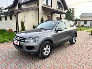 2013 Volkswagen Touareg II, серый, 1620000 рублей, вид 1