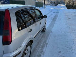 2005 Ford Fusion I, серебристый, 520000 рублей, вид 5