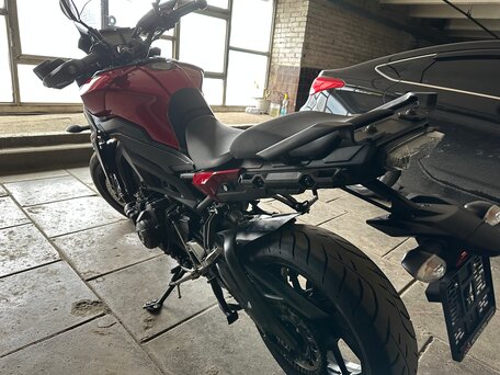 2016 Yamaha MT-09 Tracer (FJ-09), красный, 860000 рублей, вид 5