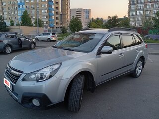 2014 Subaru Outback IV Рестайлинг, серебристый, 2000000 рублей, вид 1