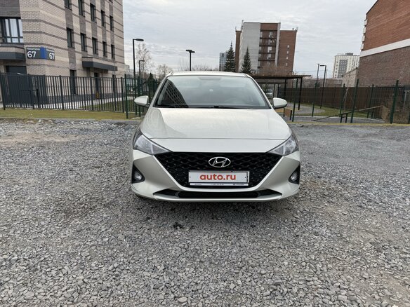 2020 Hyundai Solaris II Рестайлинг, серый, 1700000 рублей - вид 1