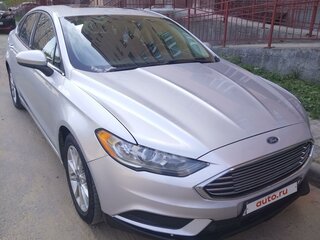 2017 Ford Fusion (North America) II Рестайлинг, серебристый, 1300000 рублей, вид 2