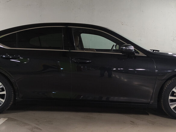 2020 Lexus ES 250 VII, чёрный, 4700000 рублей - вид 9