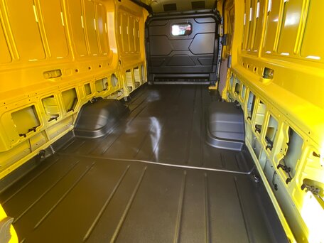 2019 Ford Transit, жёлтый, 4799000 рублей, вид 2