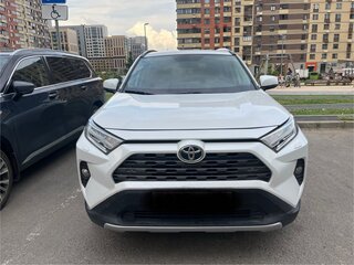 2021 Toyota RAV4 V (XA50), белый, 2500000 рублей, вид 2