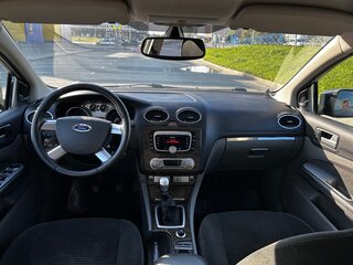 2009 Ford Focus II Рестайлинг, чёрный, 589000 рублей, вид 4