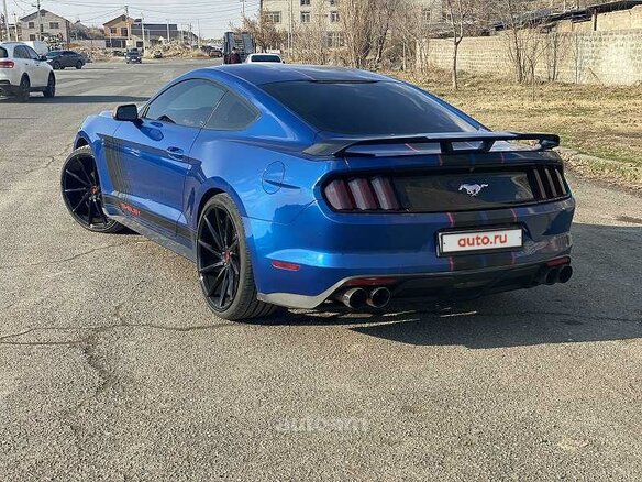 2017 Ford Mustang VI, синий - вид 2