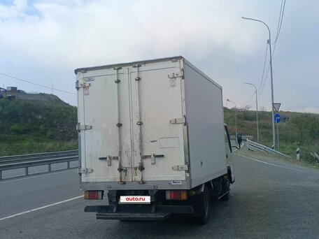 2007 Mazda Titan, белый, 1800000 рублей, вид 2