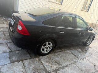 2009 Ford Focus II Рестайлинг, чёрный, 490000 рублей, вид 5