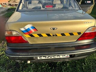 2007 Daewoo Nexia I, бежевый, 230000 рублей, вид 4