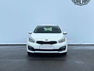 2018 Kia Ceed II Рестайлинг, белый, 1350000 рублей, вид 2